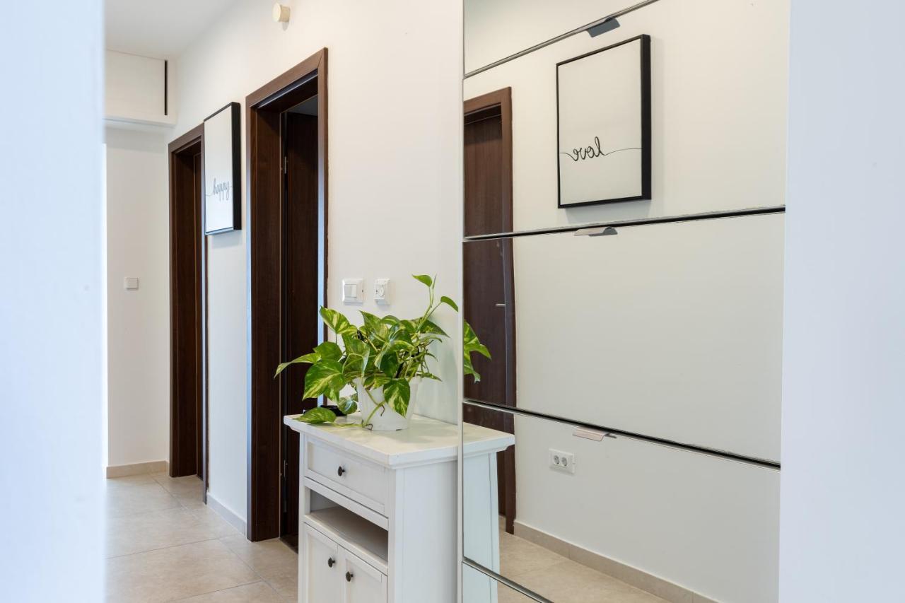 شقة دوبروفينك  في O'Lord - Luxury Sea View Apt Near Old Town المظهر الخارجي الصورة
